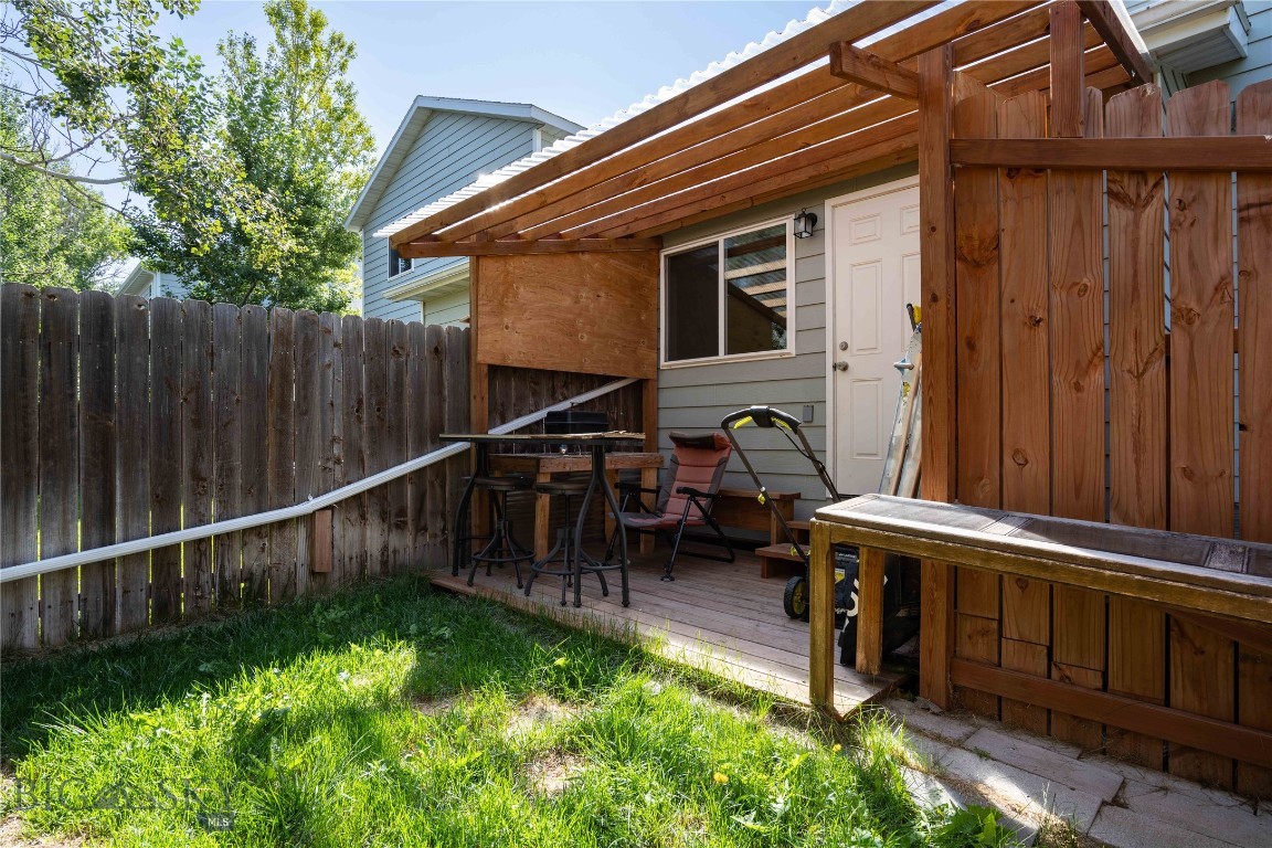 3607 Laredo Property Photo 30