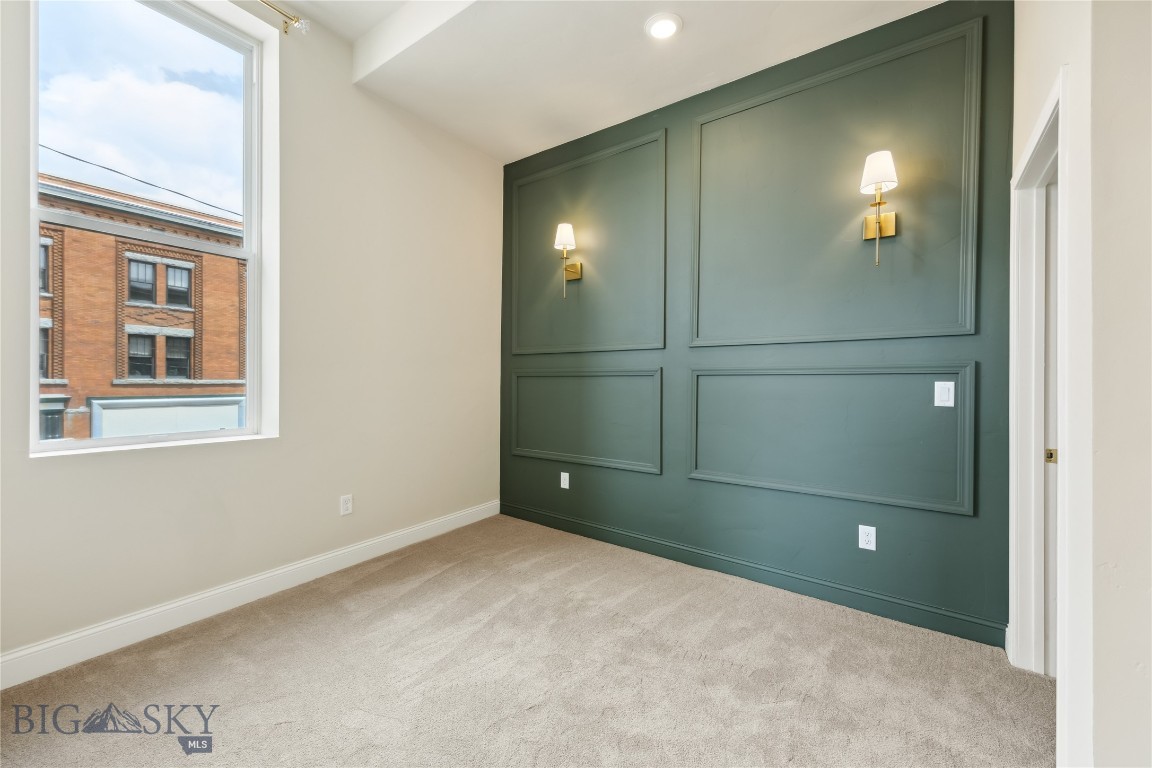 140 W Park Property Photo 14