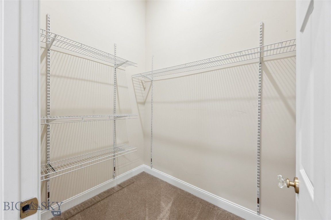 140 W Park Property Photo 36