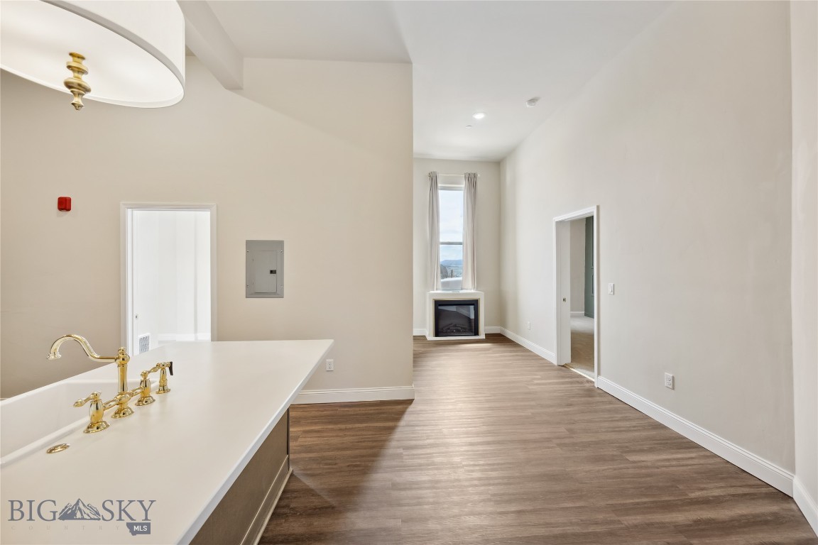 140 W Park Property Photo 37