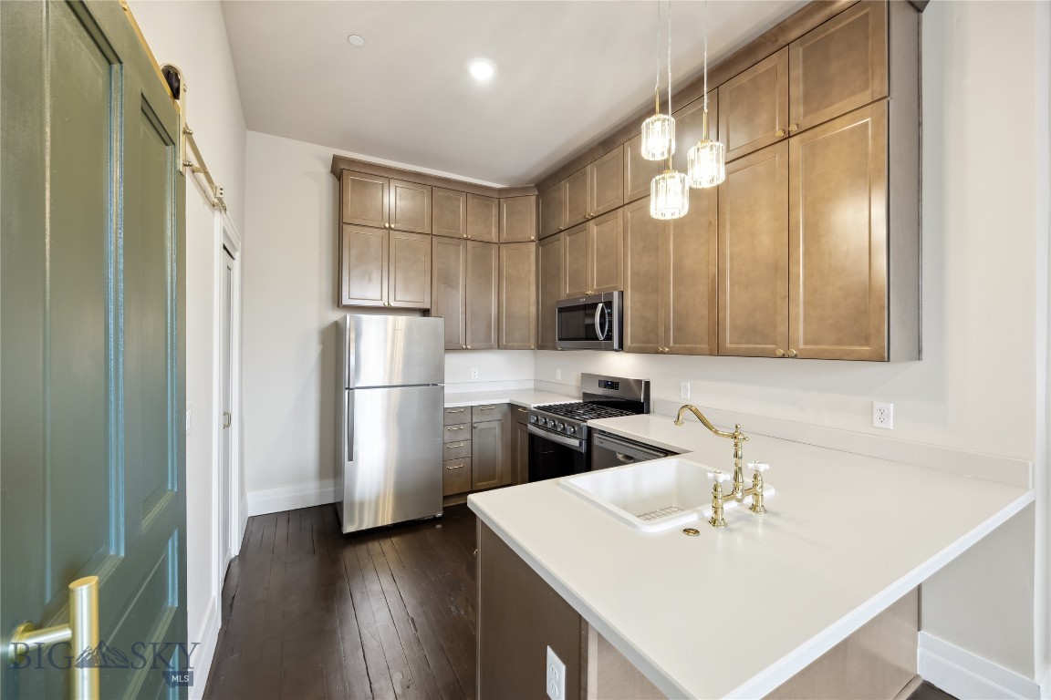 140 W Park Property Photo 61