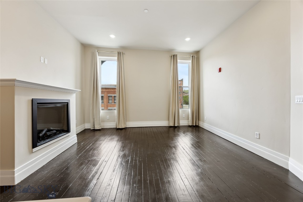 140 W Park Property Photo 63