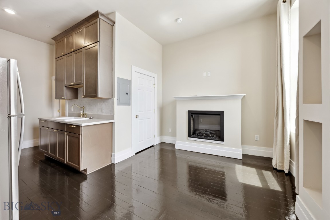 140 W Park Property Photo 75