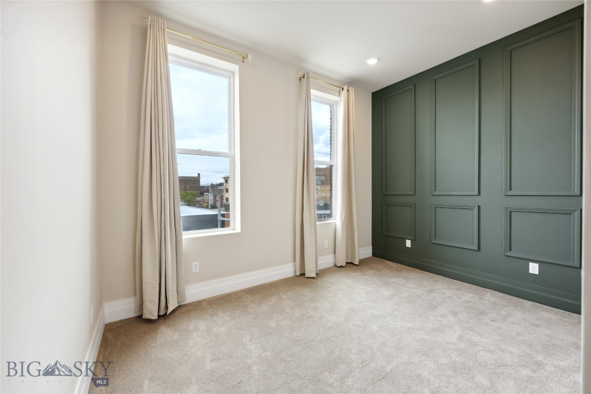 140 W Park Property Photo 86