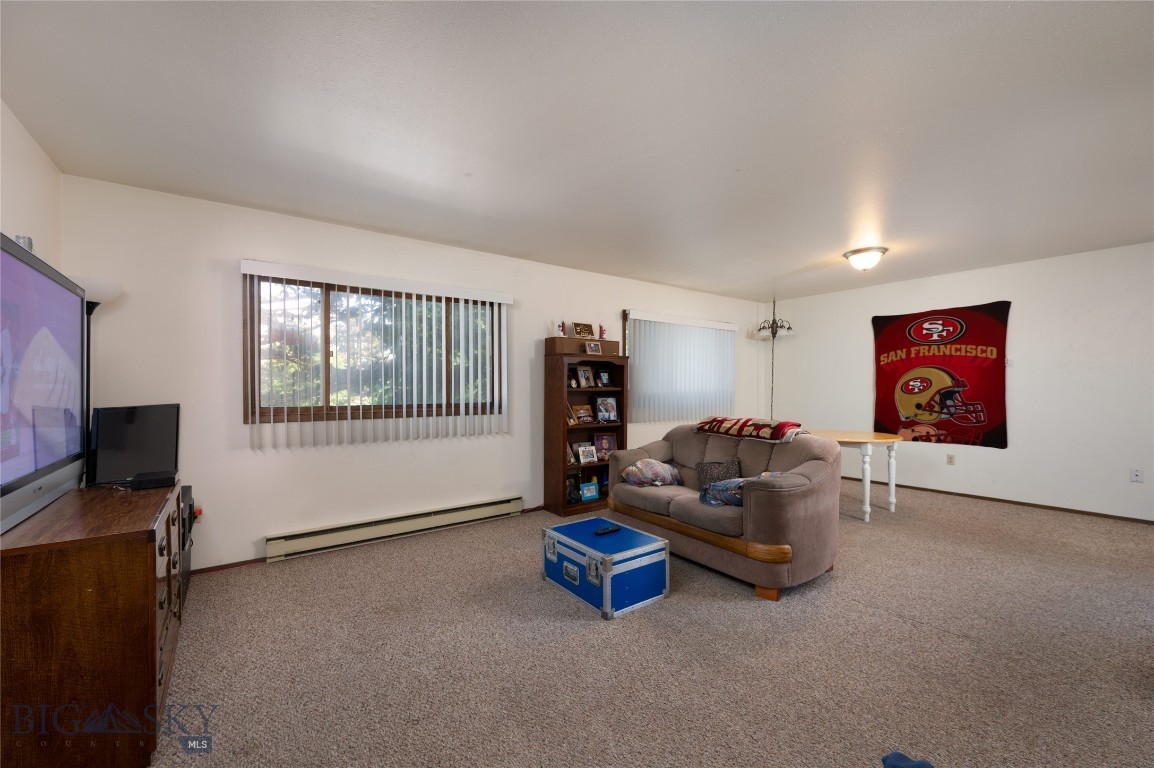 1720 W Olive Street Property Photo 12
