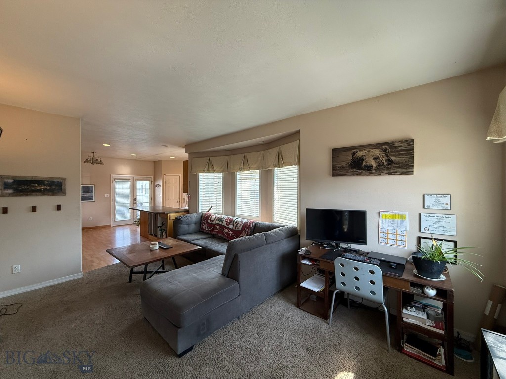 1856 Phillips Avenue Property Photo 4