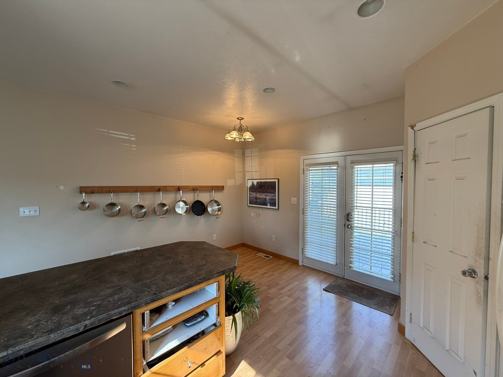 1856 Phillips Avenue Property Photo 7
