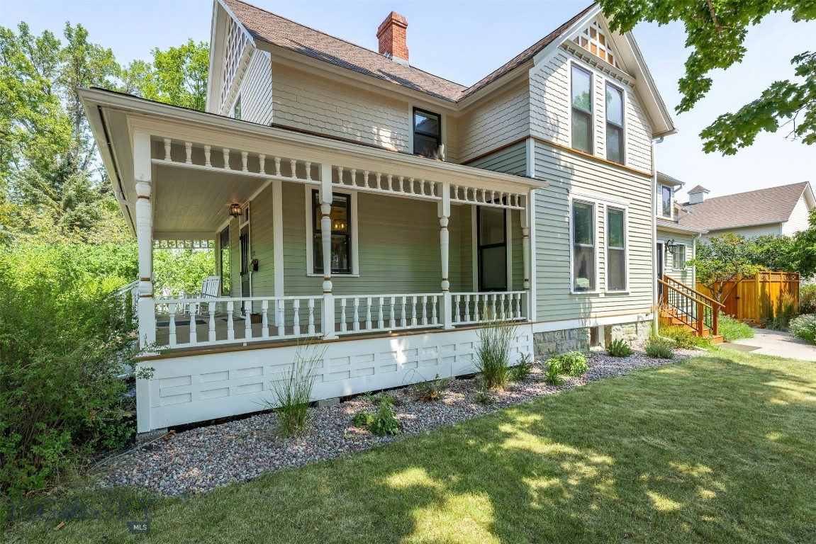 320 S Willson Avenue Property Photo 2