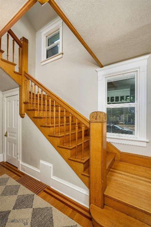 320 S Willson Avenue Property Photo 15