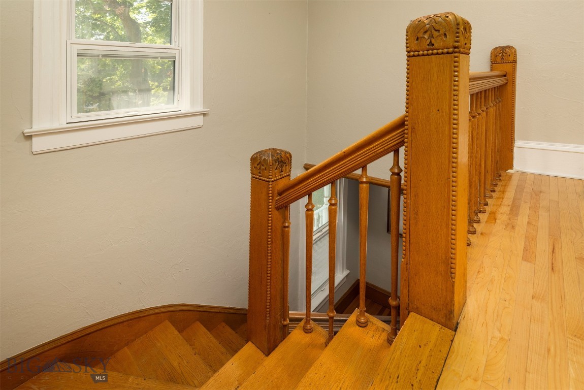 320 S Willson Avenue Property Photo 16