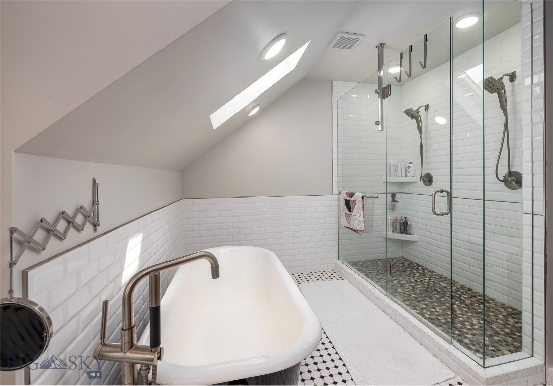 320 S Willson Avenue Property Photo 20