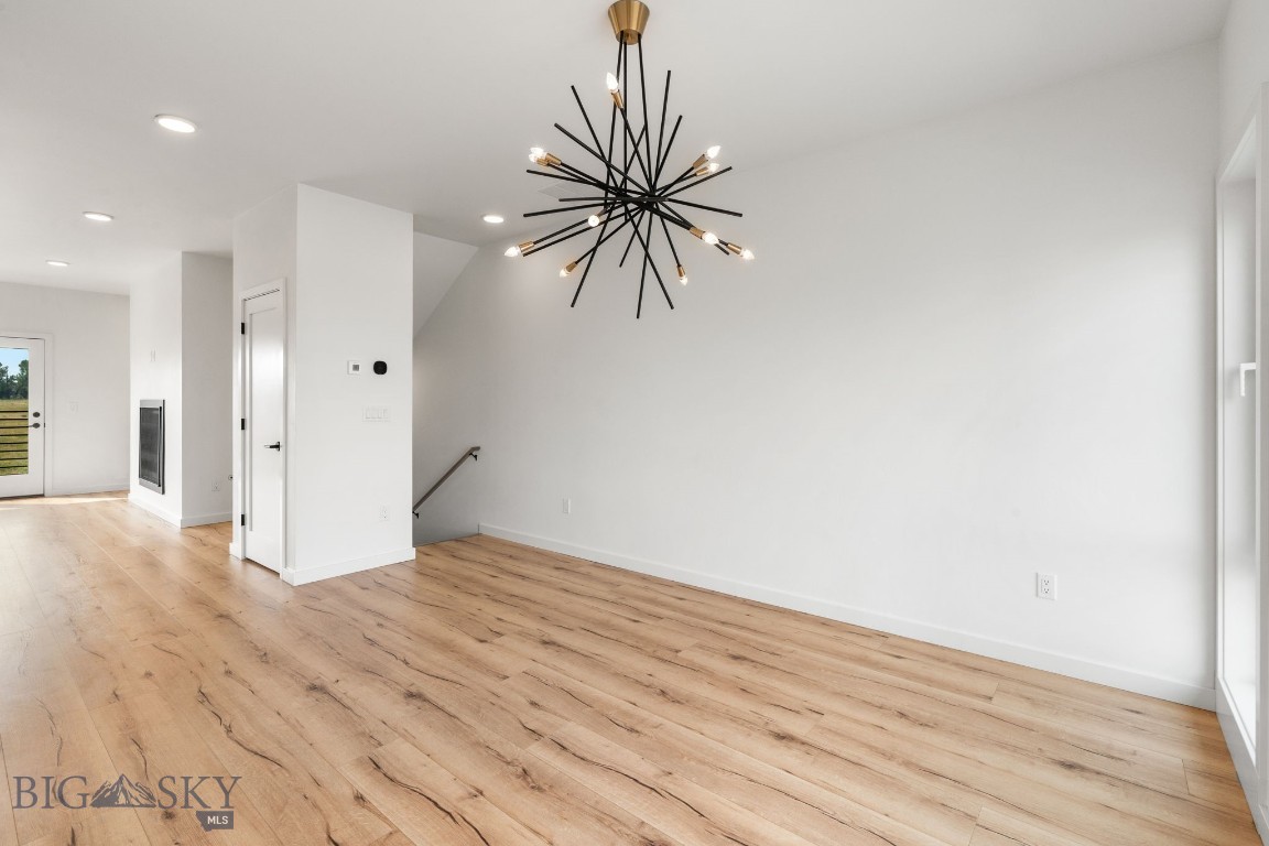 2723 W Graf Street B Property Photo 18