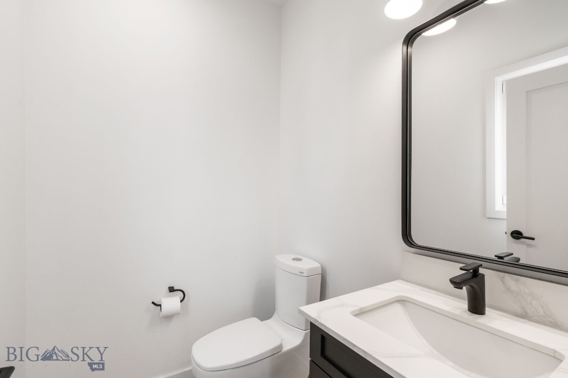 2723 W Graf Street B Property Photo 21