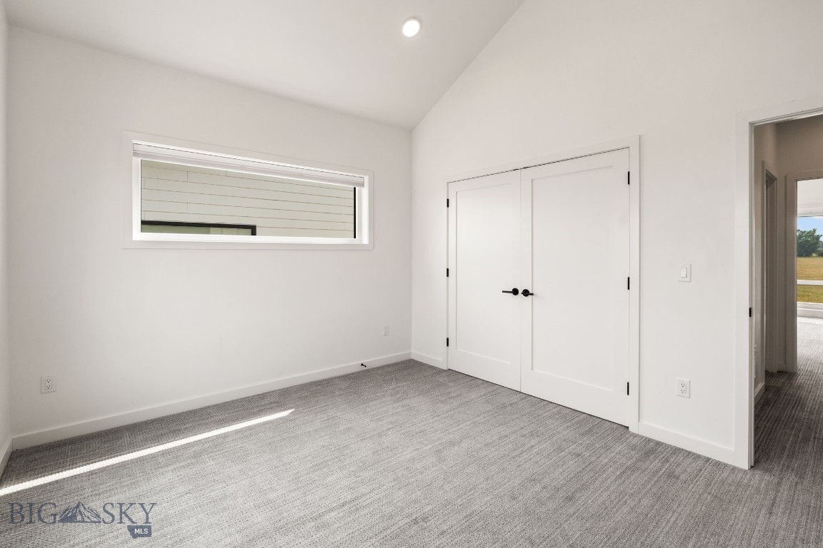 2723 W Graf Street B Property Photo 53