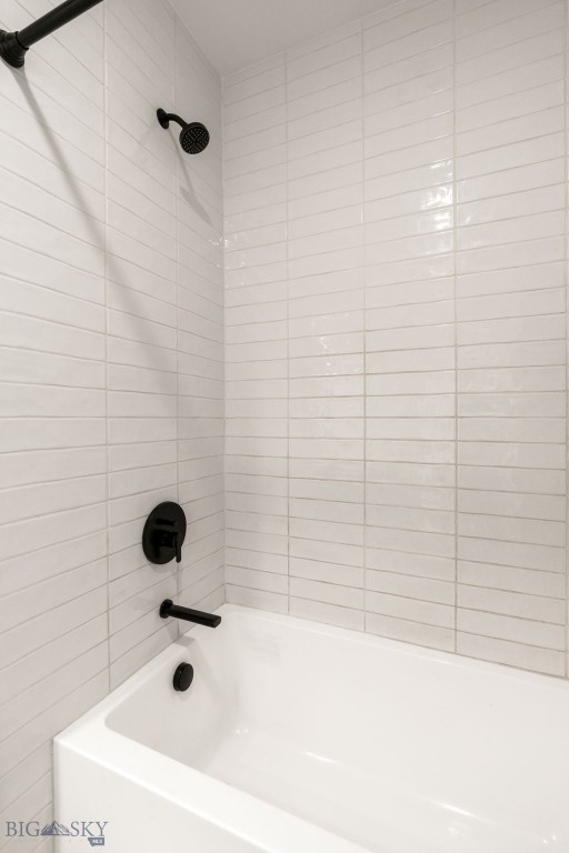 2723 W Graf Street B Property Photo 58