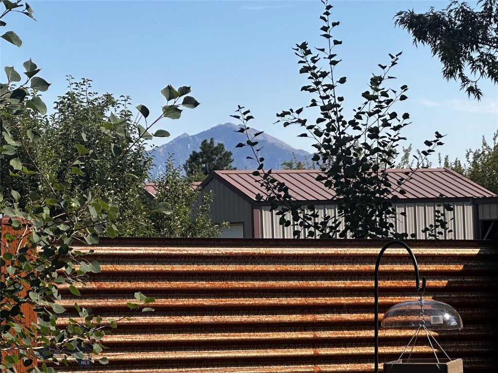 6218 Shadow Circle Property Photo 3
