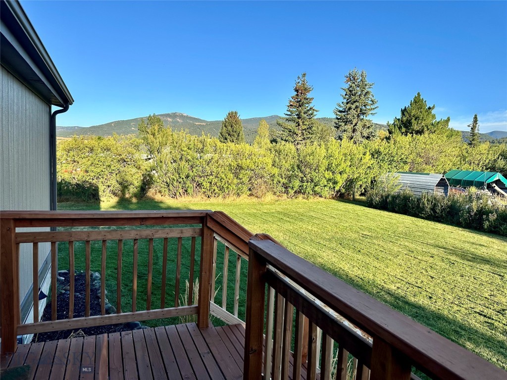 6218 Shadow Circle Property Photo 3