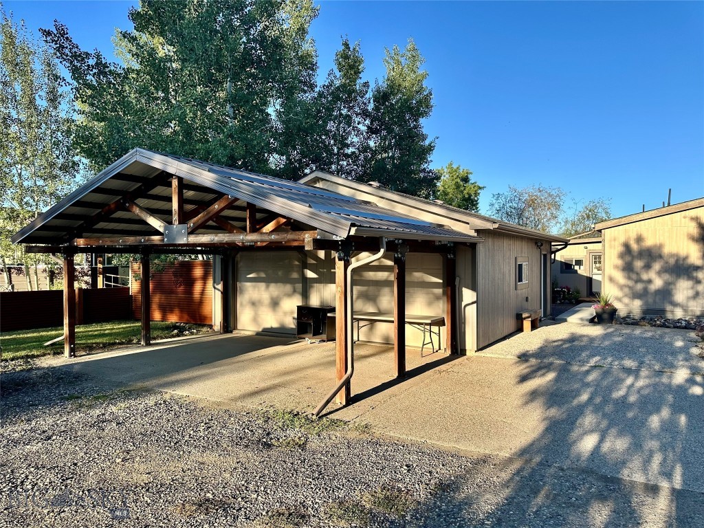 6218 Shadow Circle Property Photo 7