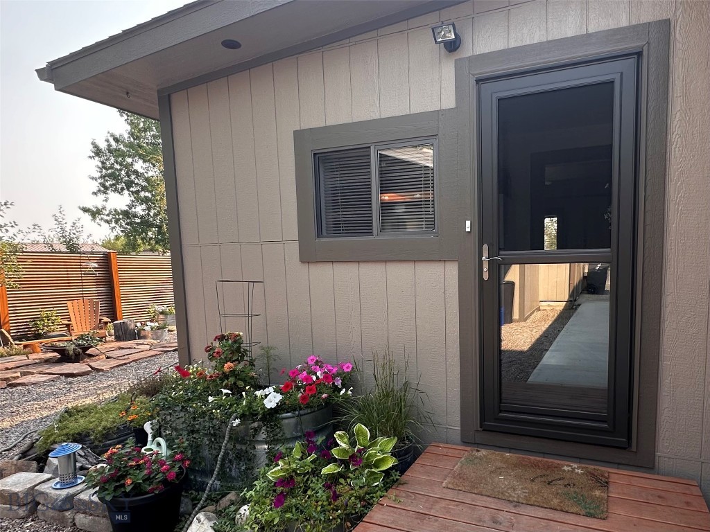 6218 Shadow Circle Property Photo 10