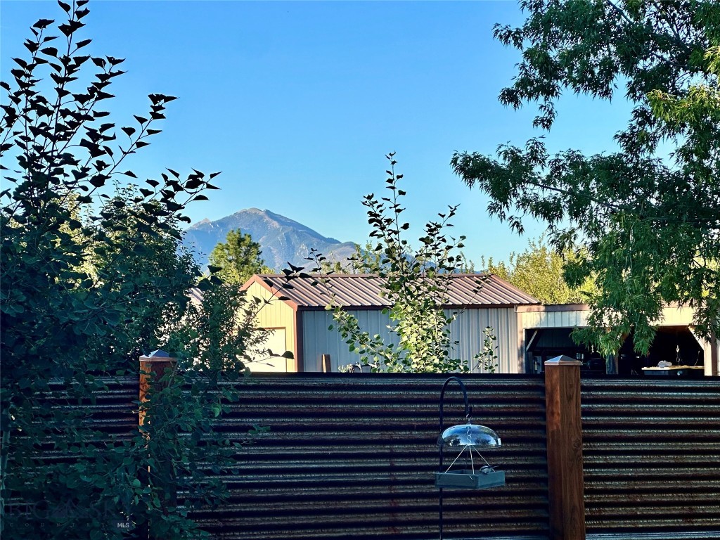 6218 Shadow Circle Property Photo 12