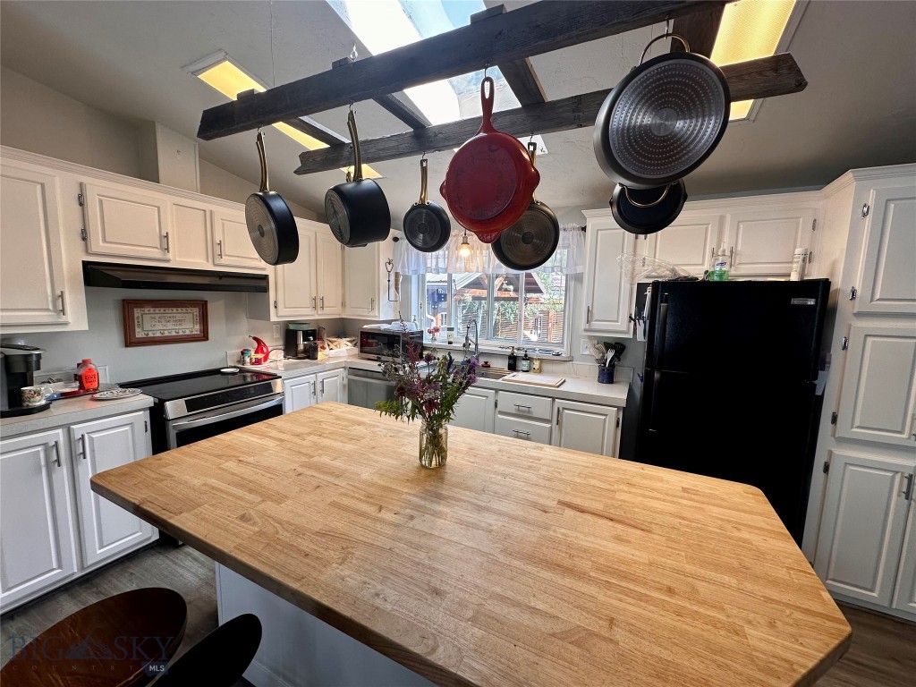 6218 Shadow Circle Property Photo 16