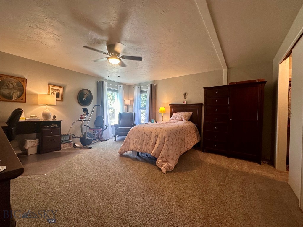 6218 Shadow Circle Property Photo 21