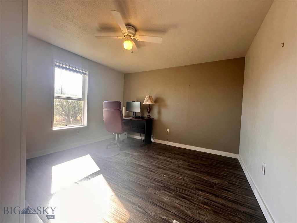6218 Shadow Circle Property Photo 29