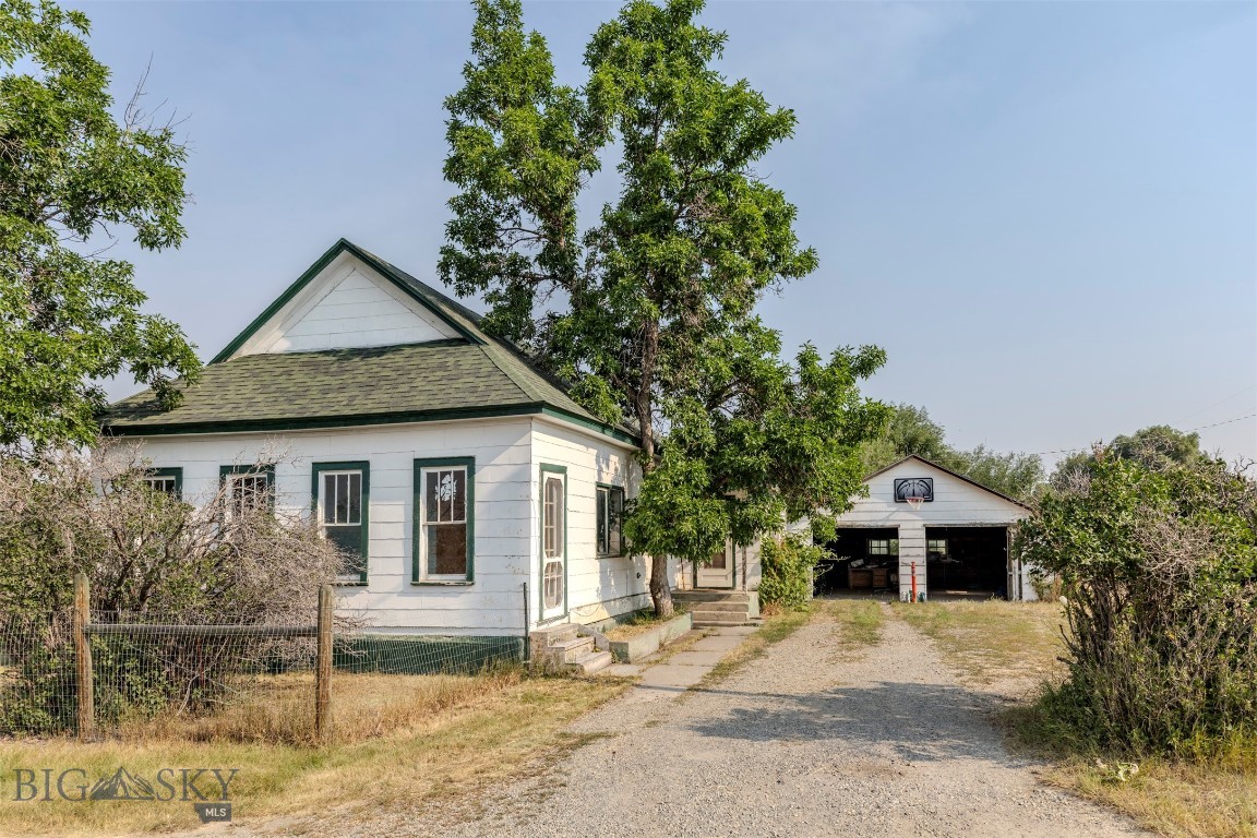 110 3rd Street W