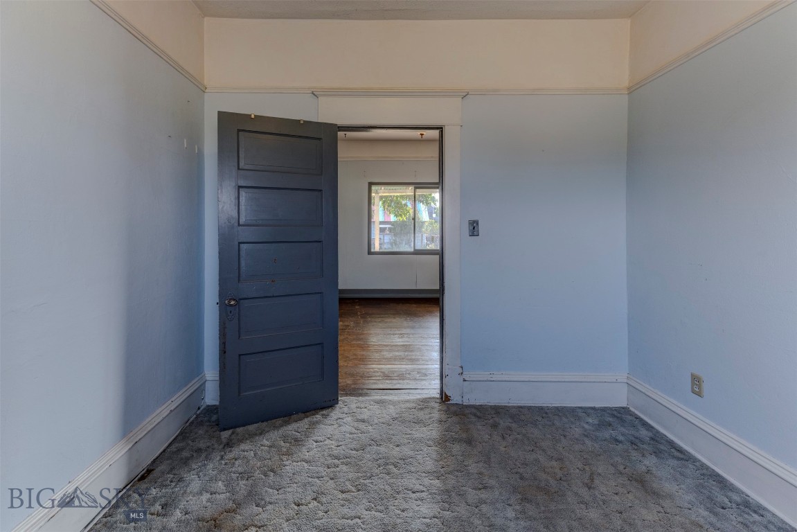 110 3rd Street W Property Photo 16