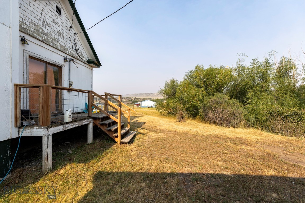 110 3rd Street W Property Photo 26
