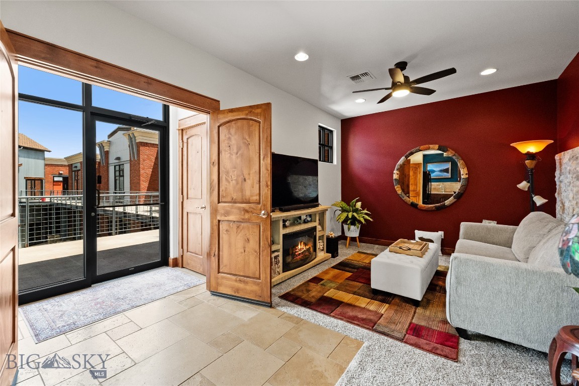 115 E Gallatin Avenue A201 Property Photo 1