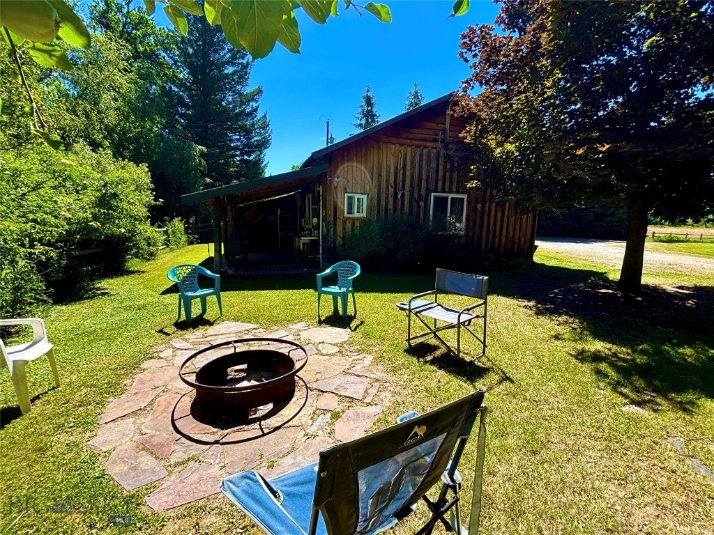 1484 River Road W Property Photo 10