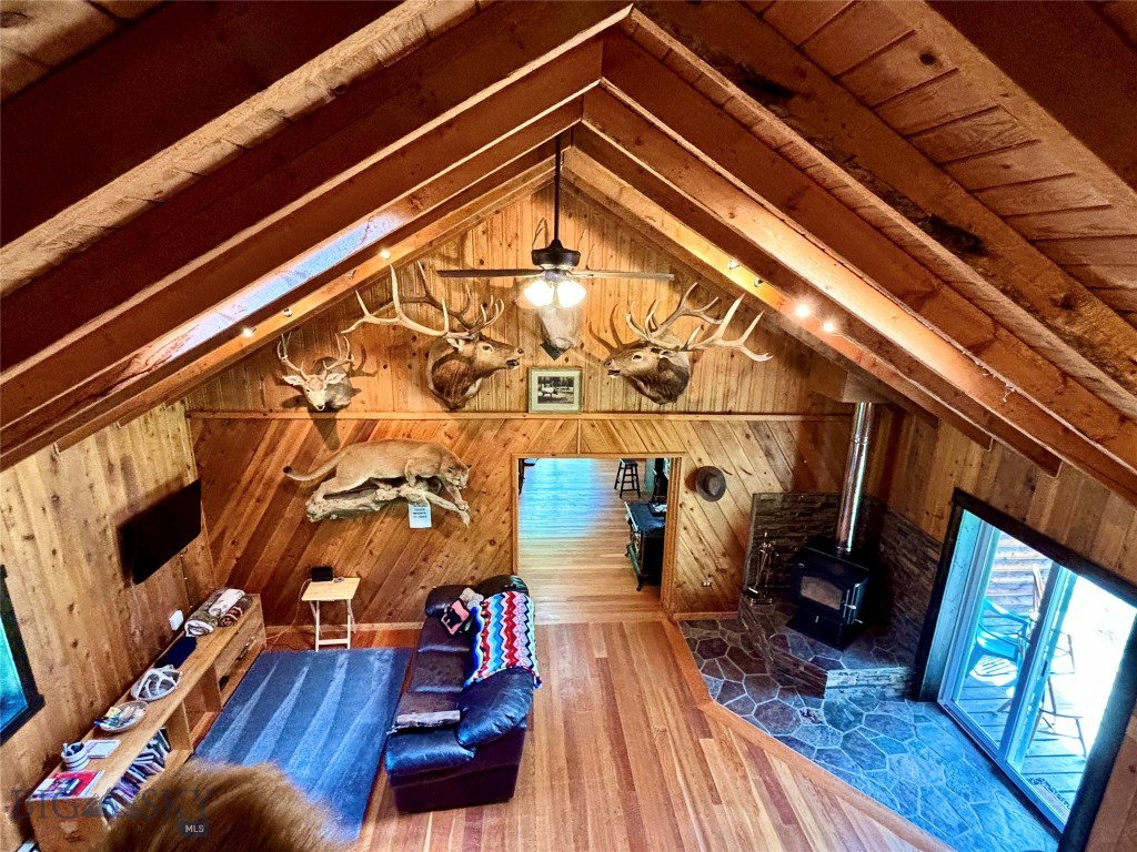 1484 River Road W Property Photo 45