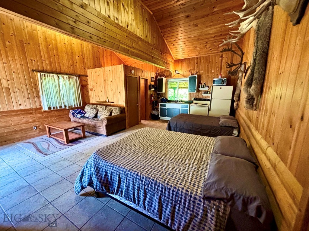 1484 River Road W Property Photo 82
