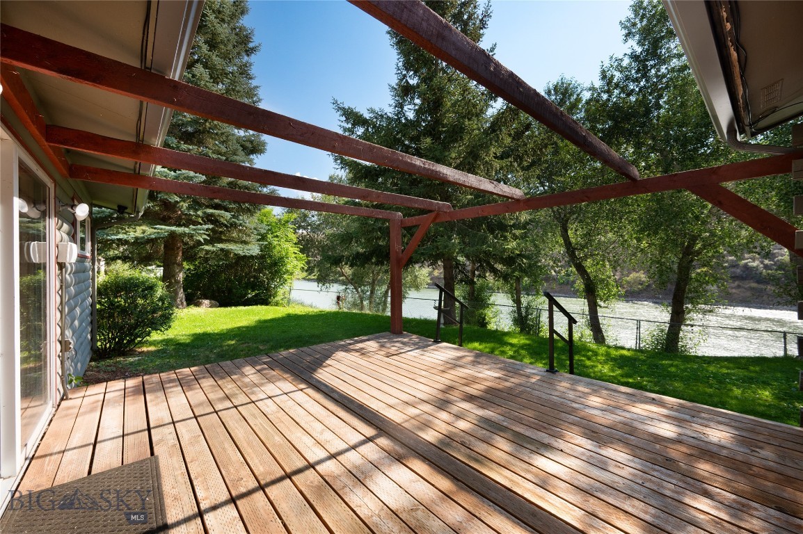 1045 Us Highway 89 S Property Photo 3