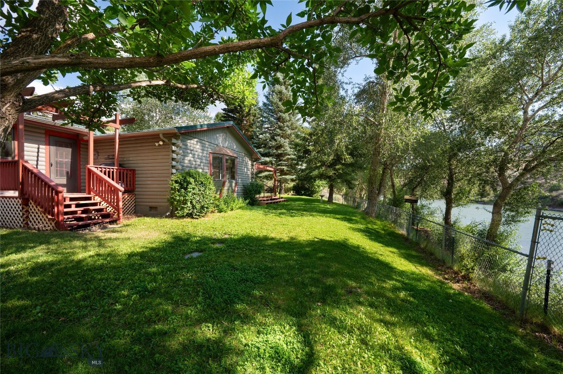 1045 Us Highway 89 S Property Photo 4