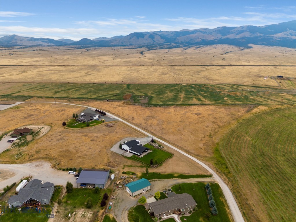 59 Grandview Loop Property Photo 11