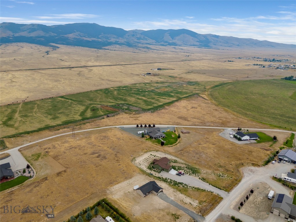59 Grandview Loop Property Photo 13