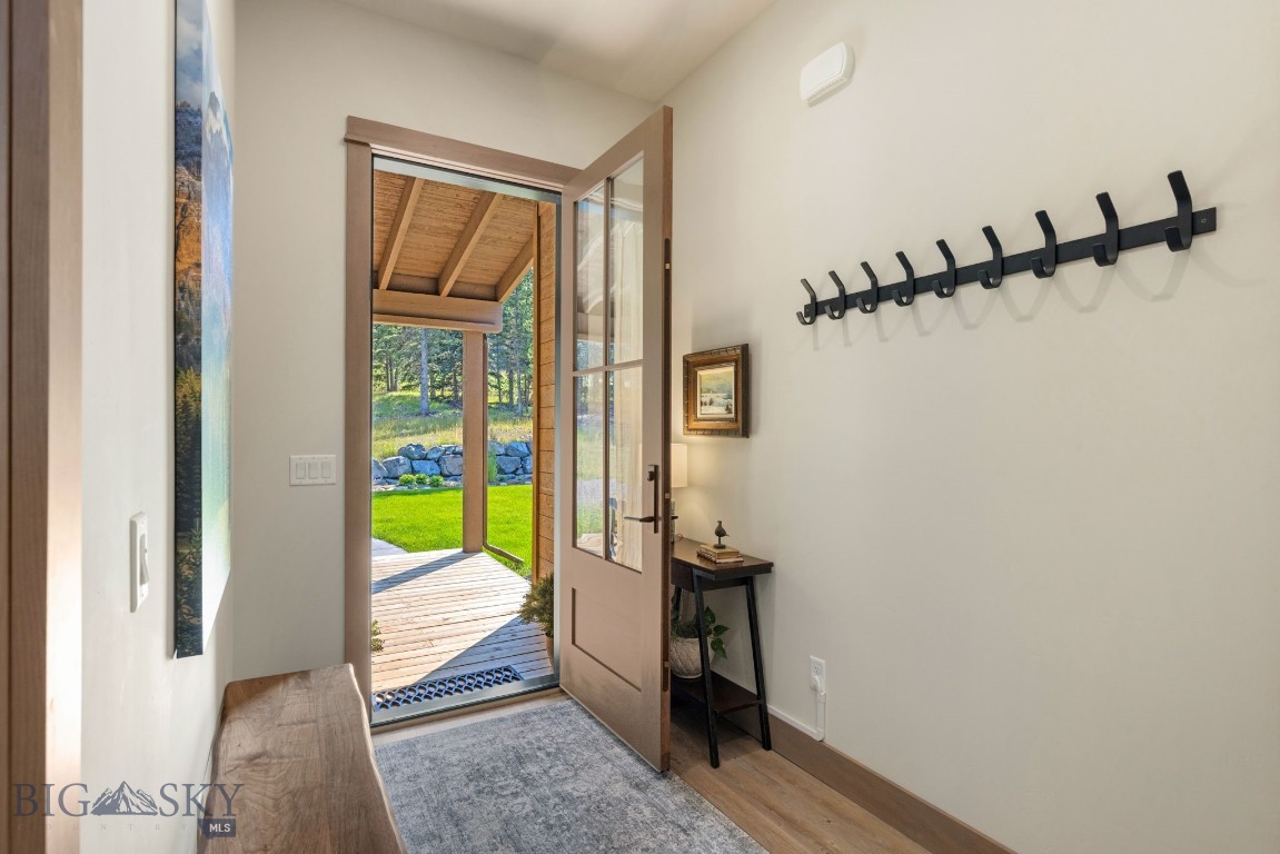 1367 Silverado Trail Property Photo 8