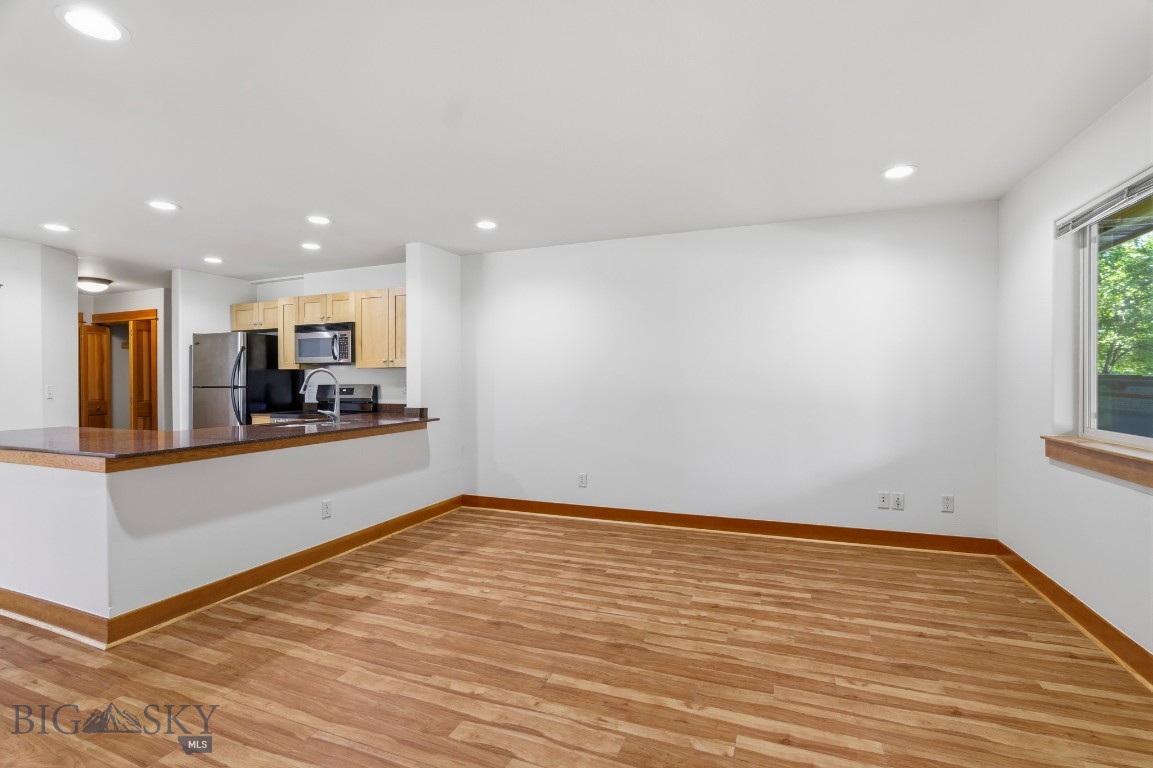 156 N Hanley A Property Photo 8