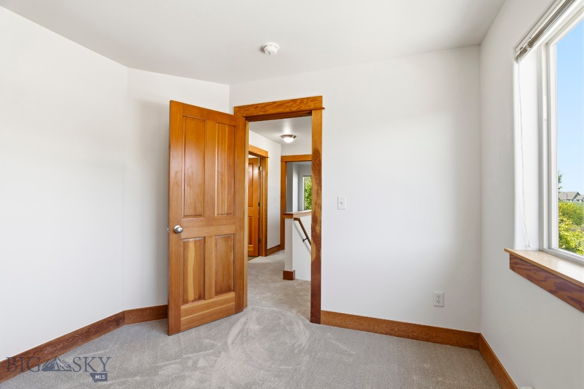 156 N Hanley A Property Photo 43