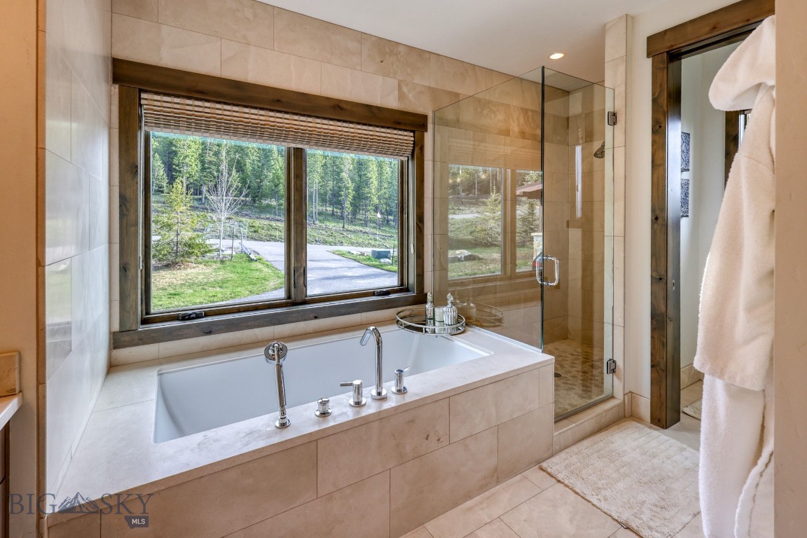 102 Outlook Trail Property Photo 22