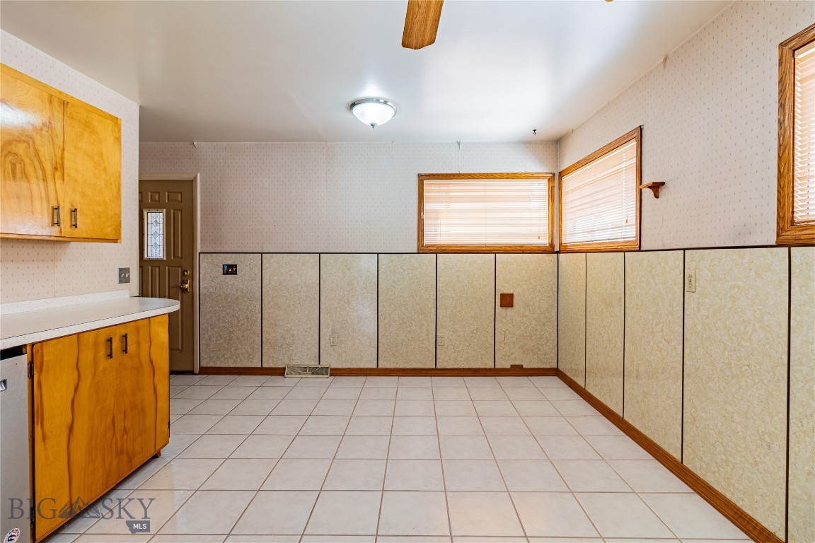 927 N Excelsior Property Photo 16
