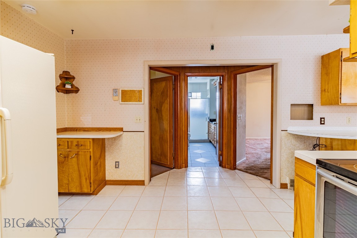 927 N Excelsior Property Photo 18