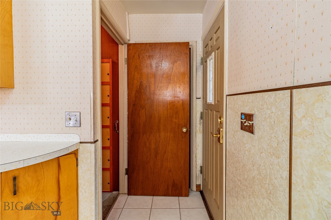 927 N Excelsior Property Photo 33