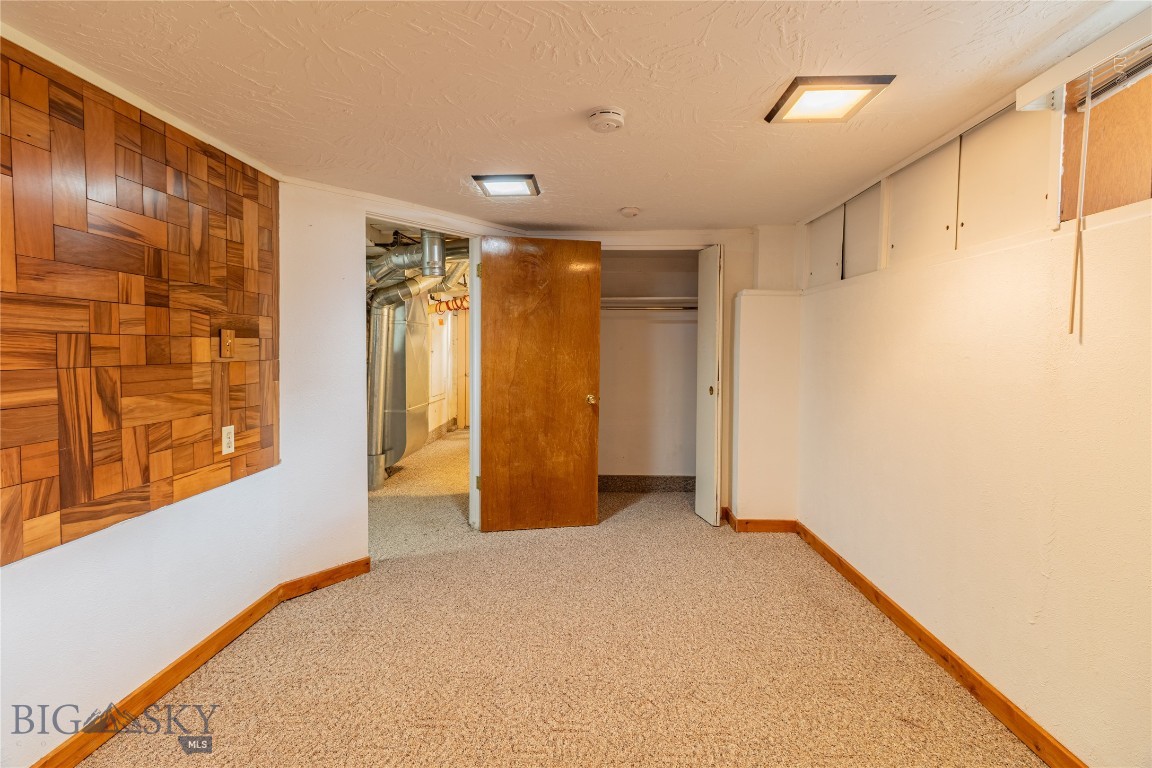 927 N Excelsior Property Photo 37