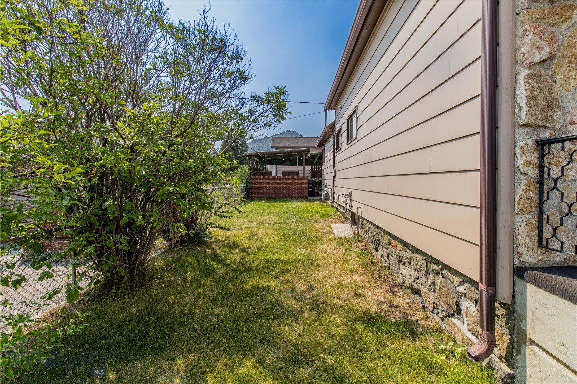 927 N Excelsior Property Photo 46