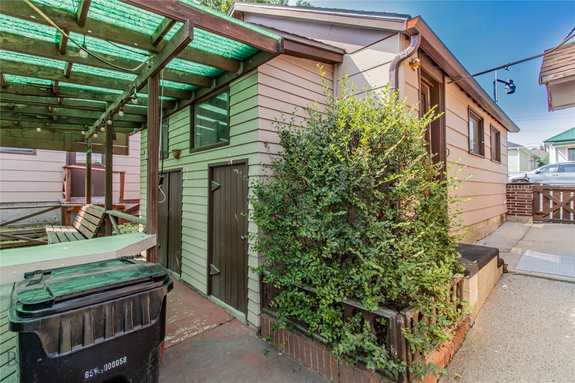 927 N Excelsior Property Photo 49