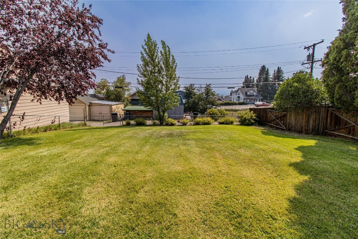 927 N Excelsior Property Photo 51
