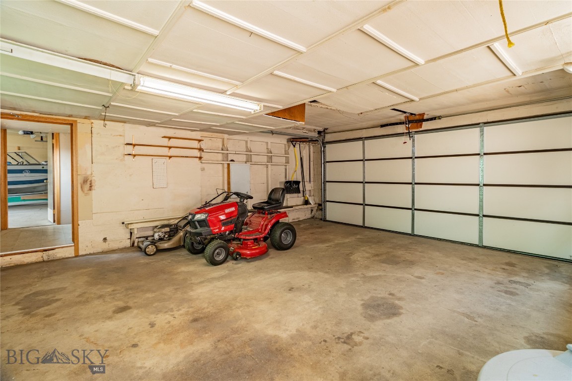 927 N Excelsior Property Photo 58
